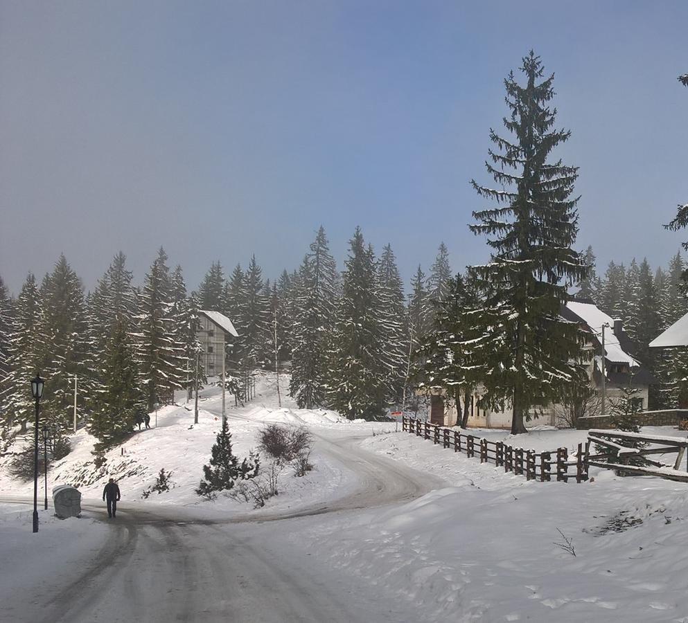 Zlatair Chalets Vila Nova Varoš Exterior foto